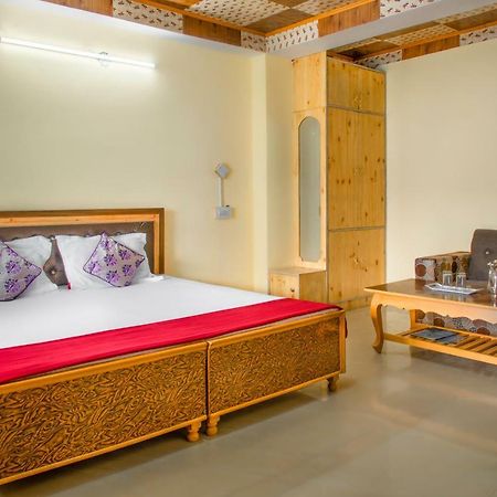 The Monk Hotel By Livingstone Kalpa Exteriér fotografie